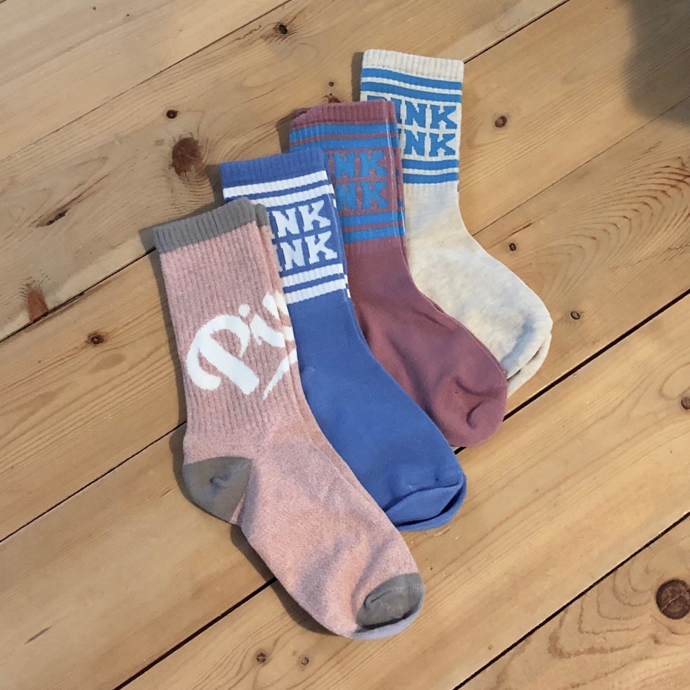 ★SOLD★ Victoria’s Secret PINK Crew Socks